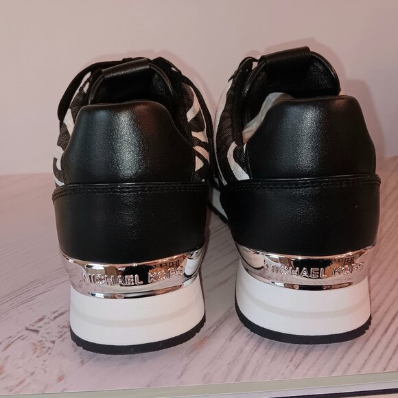 NWT NIB 💥 MICHAEL KORS Maddy Trainer Sneakers Size 9M Wild Zebra MK Signature - Picture 4 of 9
